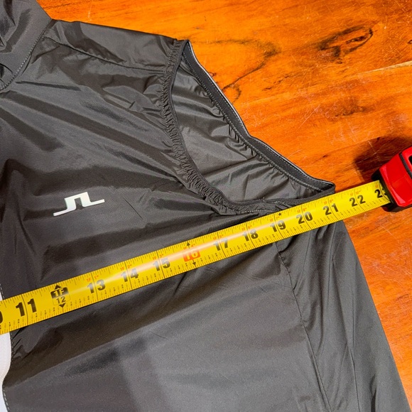 NEW Men’s J. LINDEBERG Stockholm Packable Ash Grey Golf Shell Vest Shell NWT - Picture 10 of 16